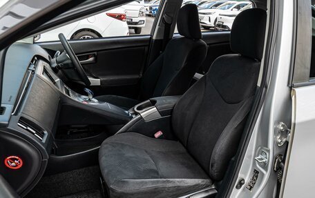 Toyota Prius, 2012 год, 1 135 000 рублей, 7 фотография