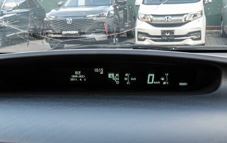 Toyota Prius, 2012 год, 1 135 000 рублей, 13 фотография