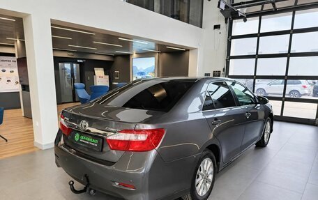Toyota Camry, 2014 год, 1 375 000 рублей, 6 фотография