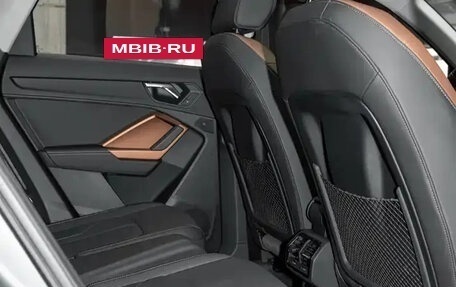 Audi Q3, 2023 год, 2 384 000 рублей, 13 фотография