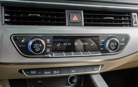 Audi A4, 2019 год, 2 949 000 рублей, 15 фотография