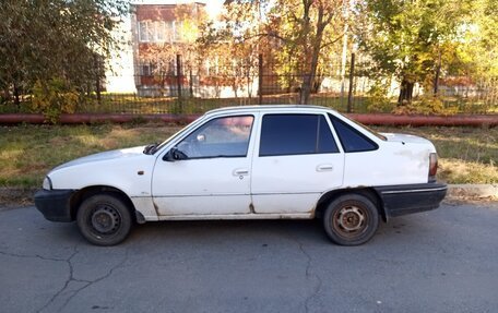 Daewoo Nexia I рестайлинг, 2002 год, 20 000 рублей, 2 фотография