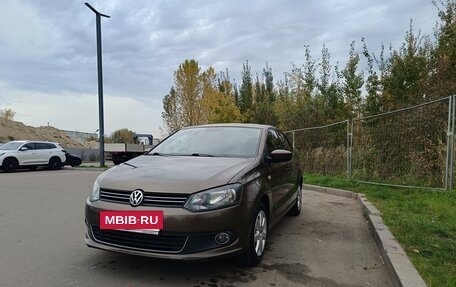 Volkswagen Polo VI (EU Market), 2015 год, 1 050 000 рублей, 3 фотография