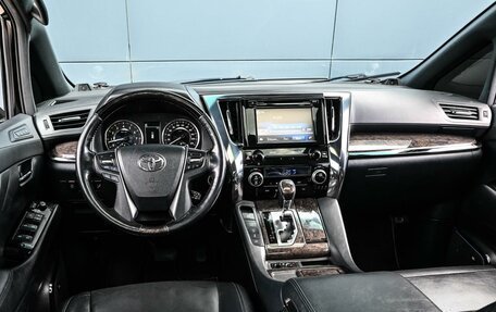 Toyota Alphard III, 2019 год, 4 349 000 рублей, 6 фотография