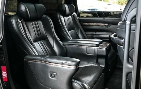 Toyota Alphard III, 2019 год, 4 349 000 рублей, 7 фотография