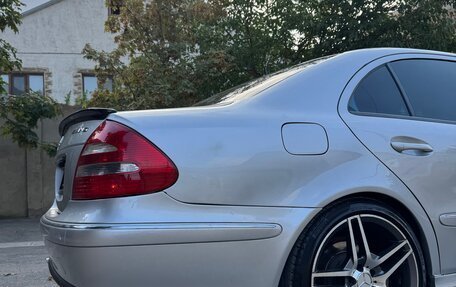 Mercedes-Benz E-Класс, 2004 год, 870 000 рублей, 3 фотография