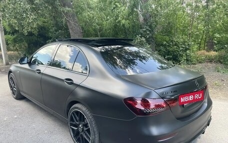 Mercedes-Benz E-Класс AMG, 2020 год, 5 000 000 рублей, 4 фотография