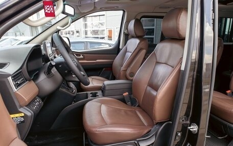 Hyundai Grand Starex Grand Starex I рестайлинг 2, 2018 год, 2 455 000 рублей, 13 фотография