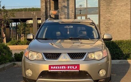 Mitsubishi Outlander III рестайлинг 3, 2007 год, 1 050 000 рублей, 2 фотография
