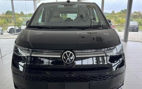 Volkswagen Multivan, 2023 год, 5 250 000 рублей, 3 фотография