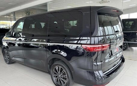 Volkswagen Multivan, 2023 год, 5 250 000 рублей, 7 фотография