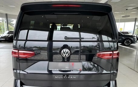 Volkswagen Multivan, 2023 год, 5 250 000 рублей, 6 фотография