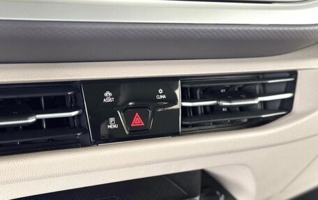 Volkswagen Multivan, 2023 год, 5 250 000 рублей, 22 фотография