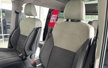 Volkswagen Multivan, 2023 год, 5 250 000 рублей, 11 фотография