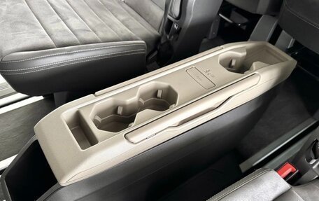 Volkswagen Multivan, 2023 год, 5 250 000 рублей, 26 фотография
