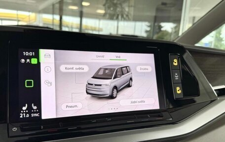 Volkswagen Multivan, 2023 год, 5 250 000 рублей, 29 фотография