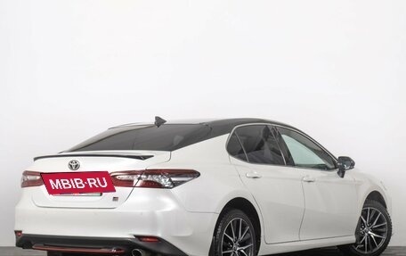 Toyota Camry, 2021 год, 3 399 000 рублей, 7 фотография