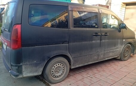 Nissan Serena II, 2001 год, 330 000 рублей, 5 фотография