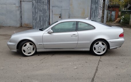 Mercedes-Benz CLK-Класс, 2000 год, 750 000 рублей, 2 фотография