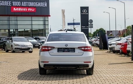 Skoda Superb III рестайлинг, 2019 год, 1 825 000 рублей, 5 фотография