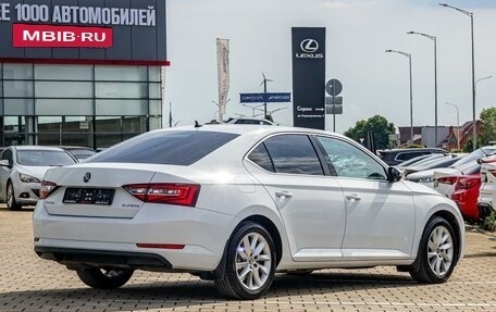 Skoda Superb III рестайлинг, 2019 год, 1 825 000 рублей, 6 фотография