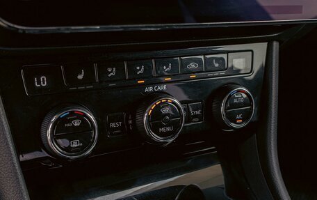 Skoda Superb III рестайлинг, 2019 год, 1 825 000 рублей, 15 фотография
