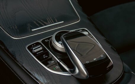 Mercedes-Benz E-Класс, 2019 год, 3 025 000 рублей, 19 фотография