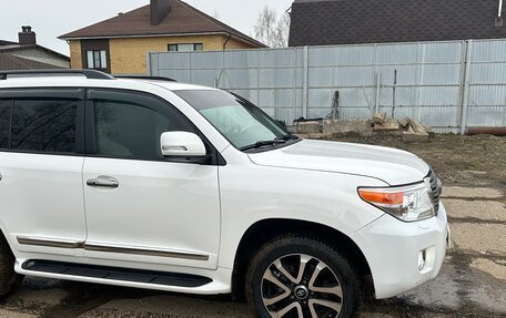Toyota Land Cruiser 200, 2014 год, 3 999 999 рублей, 7 фотография