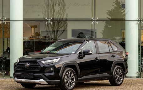 Toyota RAV4, 2022 год, 2 995 000 рублей, 1 фотография