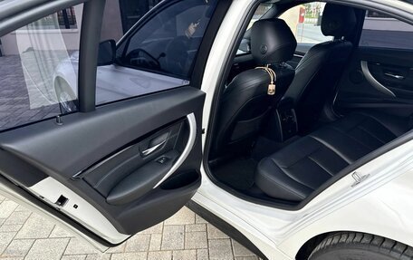 BMW 3 серия, 2018 год, 2 850 000 рублей, 21 фотография