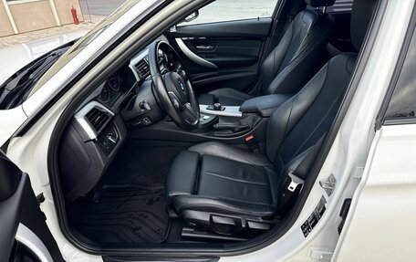 BMW 3 серия, 2018 год, 2 850 000 рублей, 24 фотография