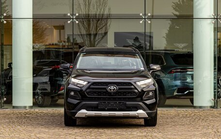 Toyota RAV4, 2022 год, 2 995 000 рублей, 2 фотография