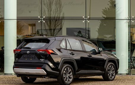 Toyota RAV4, 2022 год, 2 995 000 рублей, 6 фотография