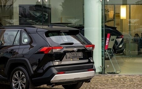 Toyota RAV4, 2022 год, 2 995 000 рублей, 10 фотография