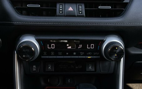 Toyota RAV4, 2021 год, 3 250 000 рублей, 19 фотография