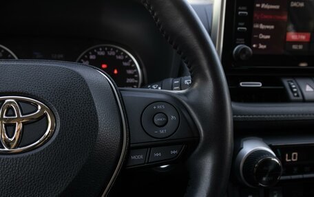 Toyota RAV4, 2021 год, 3 250 000 рублей, 23 фотография