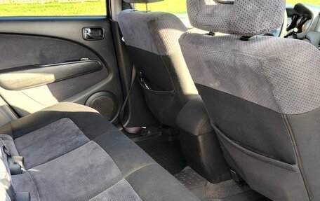 Mitsubishi Outlander III рестайлинг 3, 2005 год, 750 000 рублей, 8 фотография