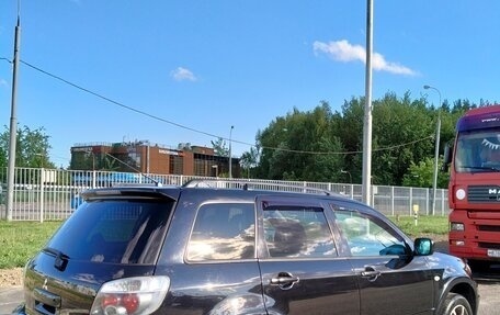 Mitsubishi Outlander III рестайлинг 3, 2005 год, 750 000 рублей, 5 фотография