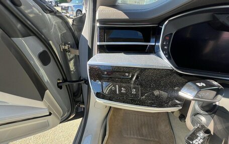 Audi A8, 2018 год, 5 000 000 рублей, 4 фотография