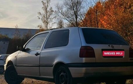Volkswagen Golf III, 1993 год, 249 000 рублей, 2 фотография