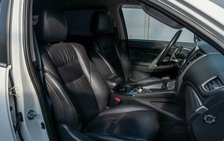 Mitsubishi Pajero Sport III рестайлинг, 2018 год, 2 849 000 рублей, 10 фотография