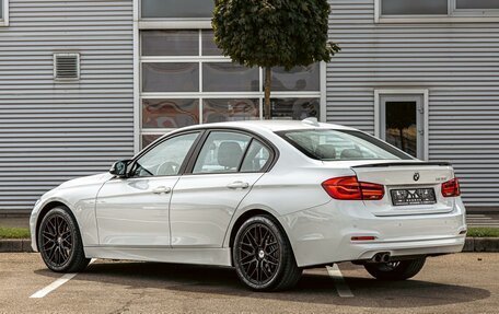 BMW 3 серия, 2017 год, 1 975 000 рублей, 4 фотография