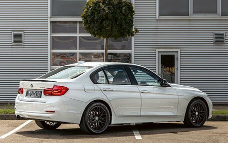 BMW 3 серия, 2017 год, 1 975 000 рублей, 6 фотография
