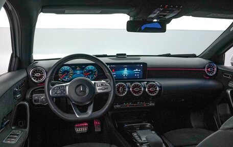 Mercedes-Benz A-Класс AMG, 2020 год, 3 879 444 рублей, 7 фотография