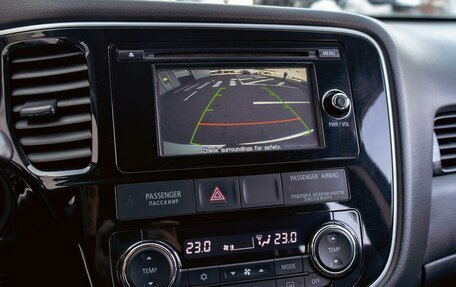 Mitsubishi Outlander III рестайлинг 3, 2017 год, 1 555 000 рублей, 14 фотография