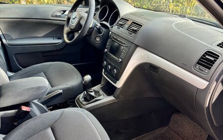 Skoda Yeti I рестайлинг, 2012 год, 760 000 рублей, 10 фотография