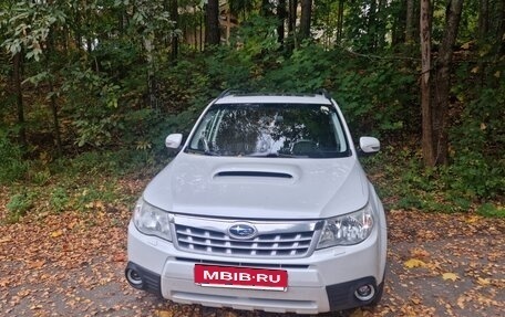 Subaru Forester, 2011 год, 2 100 000 рублей, 2 фотография