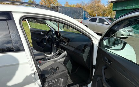 Skoda Karoq I, 2021 год, 2 700 000 рублей, 10 фотография