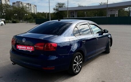 Volkswagen Jetta VI, 2014 год, 850 000 рублей, 10 фотография