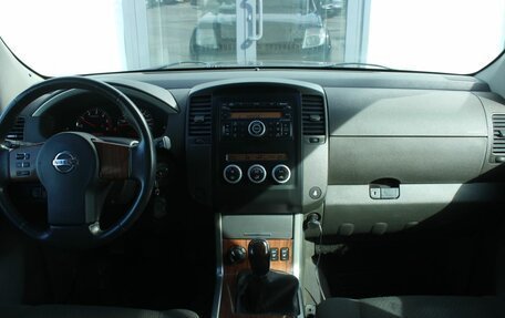 Nissan Pathfinder, 2011 год, 1 520 000 рублей, 15 фотография